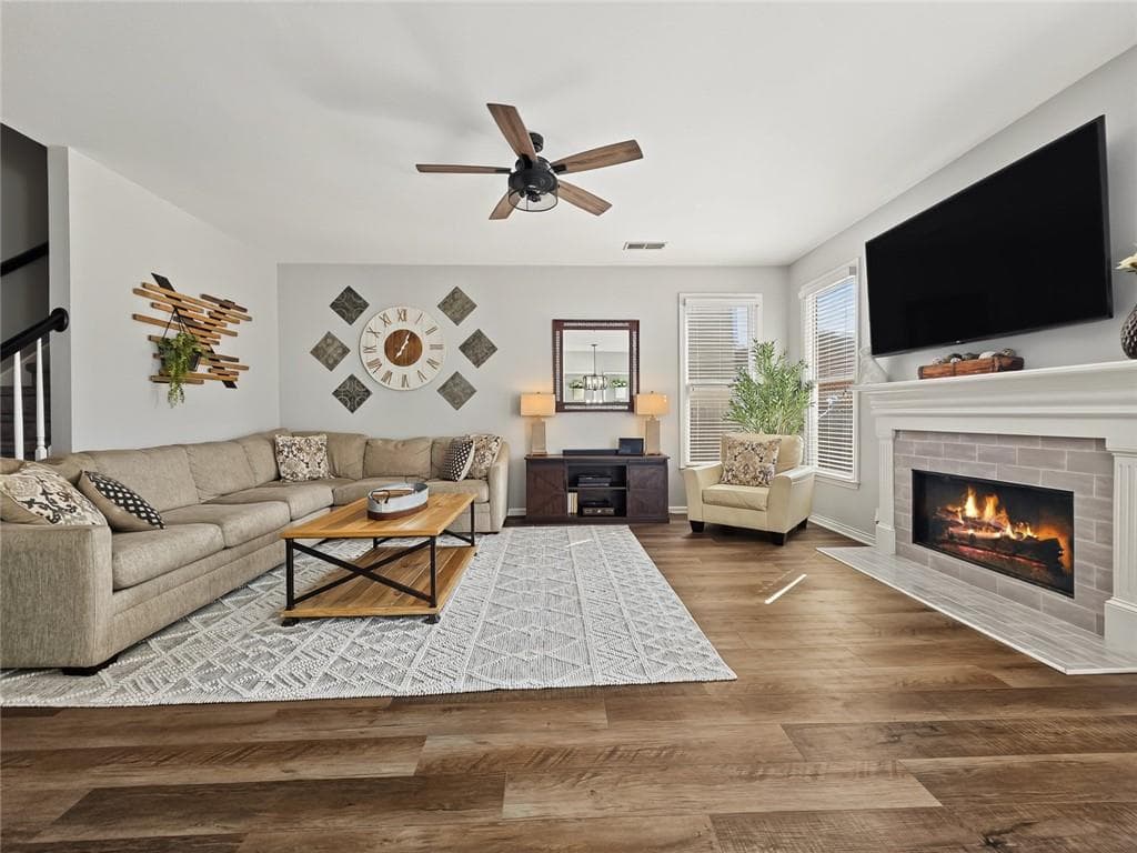 5 bedroom, 3 bathroom, 2,458 sq ft single family residence for sale at 314 Mirramont Court, Woodstock, GA 30189 — photo 9