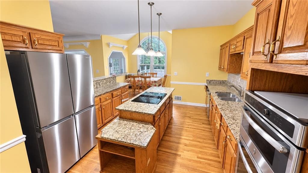 5 bedroom, 5 bathroom, 4,441 sq ft single family residence for rent at 2370 Friars Gate Drive, Lawrenceville, GA 30043 for $3,200 a month — photo 7