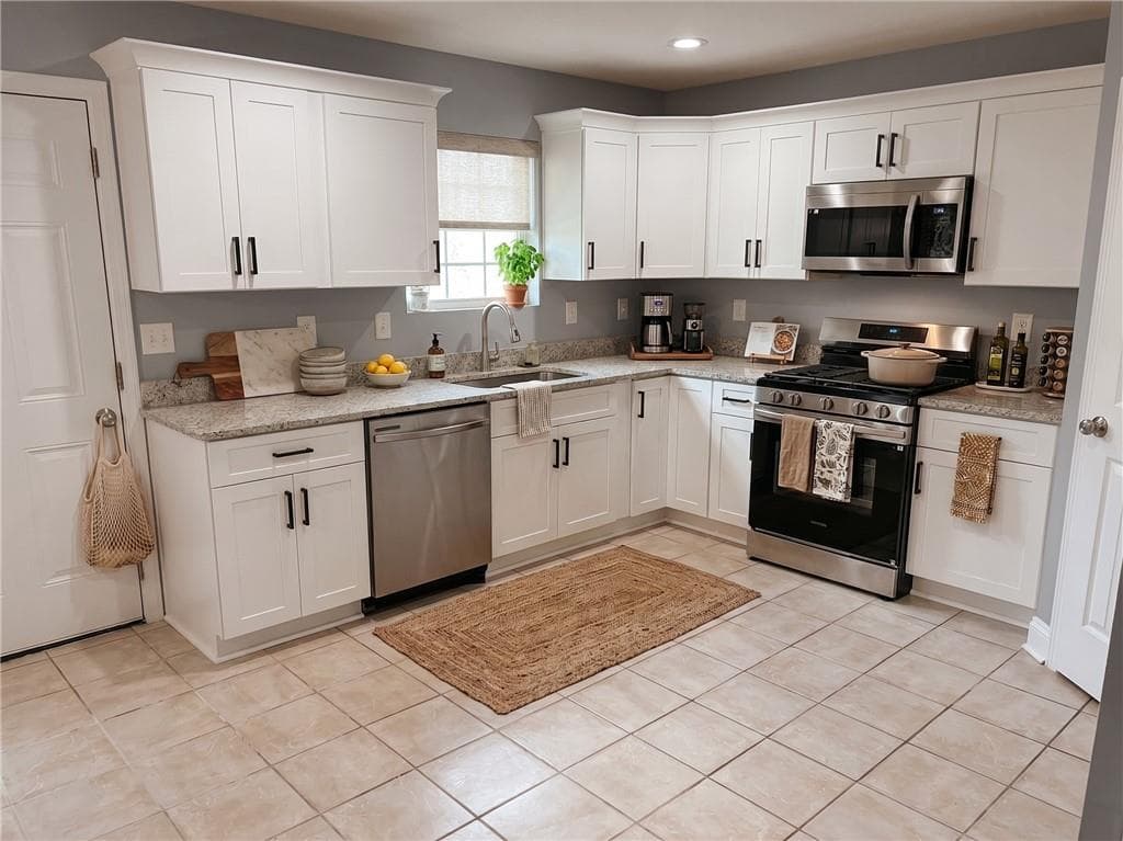 4 bedroom, 3 bathroom, 2,753 sq ft single family residence for sale at 144 River Pass Court, Dacula, GA 30019 — photo 4