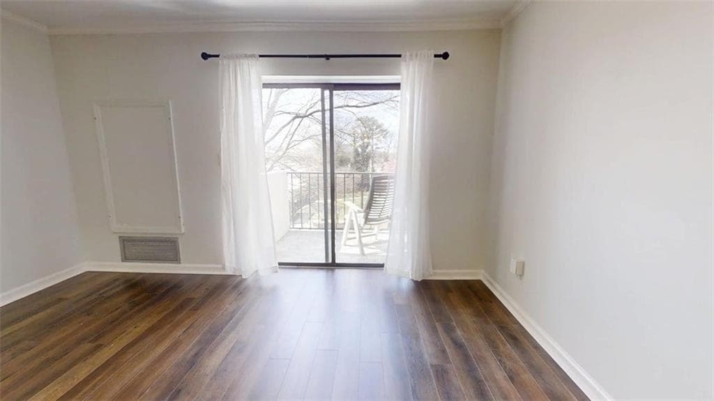 2 bedroom, 2 bathroom, 1,070 sq ft condominium for sale at 300 Johnson Ferry Road A404, Sandy Springs, GA 30328 — photo 7