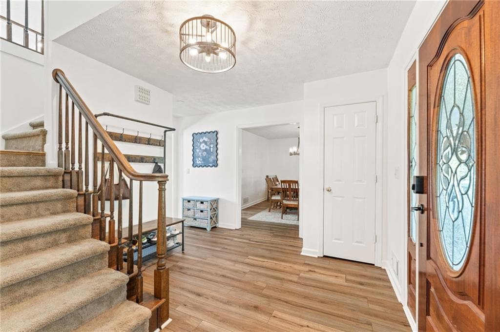 4 bedroom, 4 bathroom, 2,030 sq ft single family residence for sale at 3906 Laurens Lane, Snellville, GA 30039 — photo 7