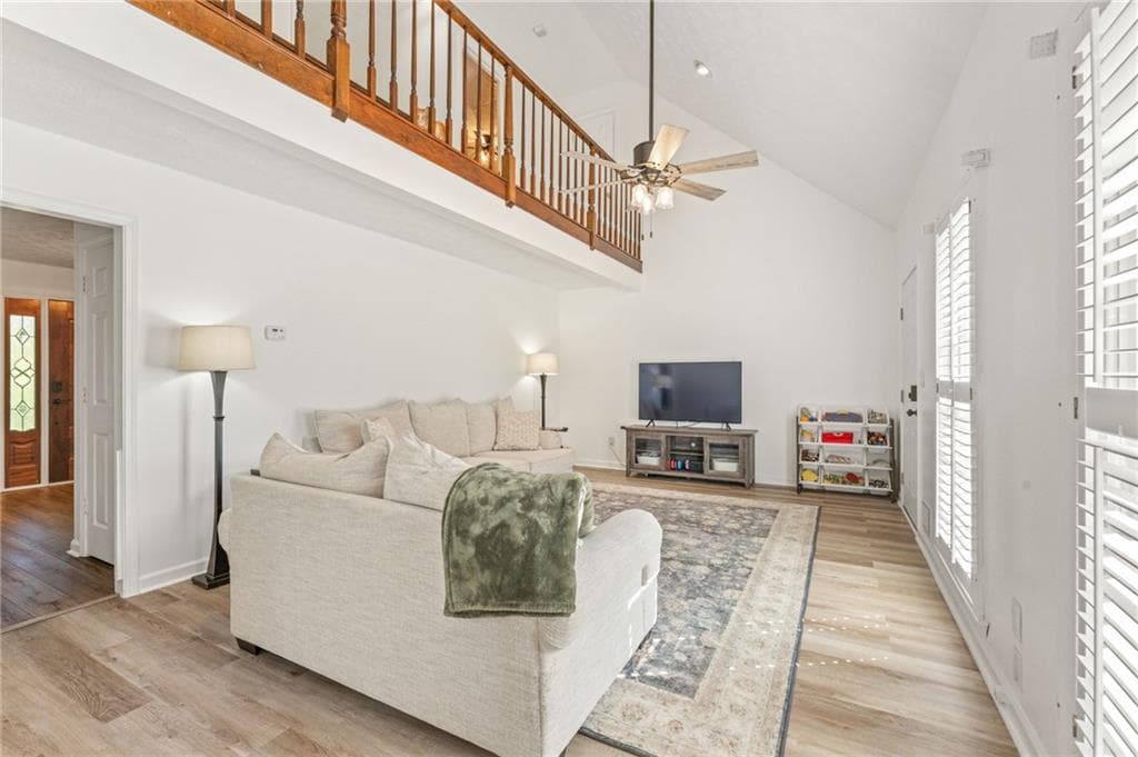 4 bedroom, 4 bathroom, 2,030 sq ft single family residence for sale at 3906 Laurens Lane, Snellville, GA 30039 — photo 9