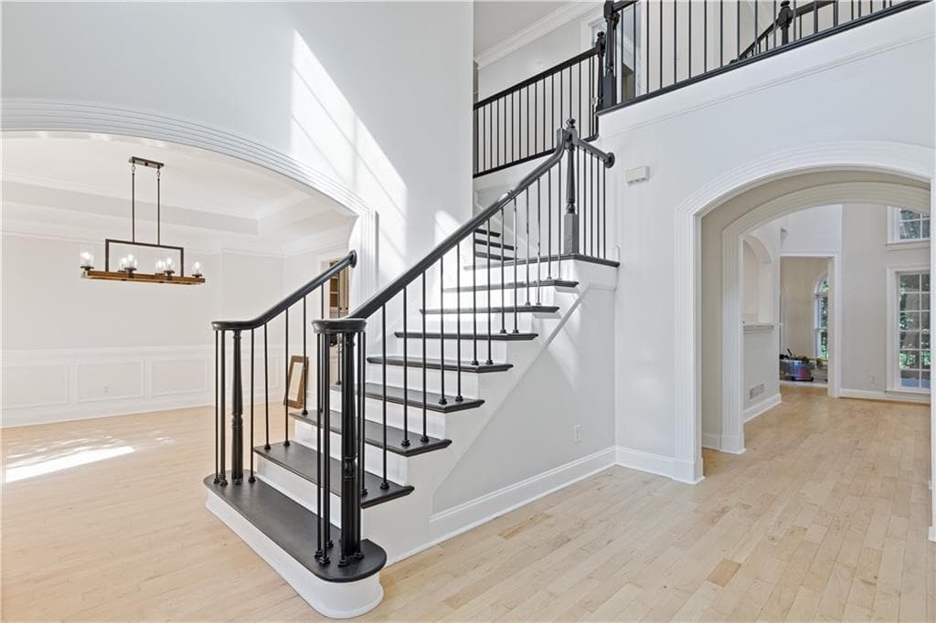 5 bedroom, 5 bathroom, 5,107 sq ft single family residence for sale at 8430 Valemont Drive, Sandy Springs, GA 30350 — photo 9