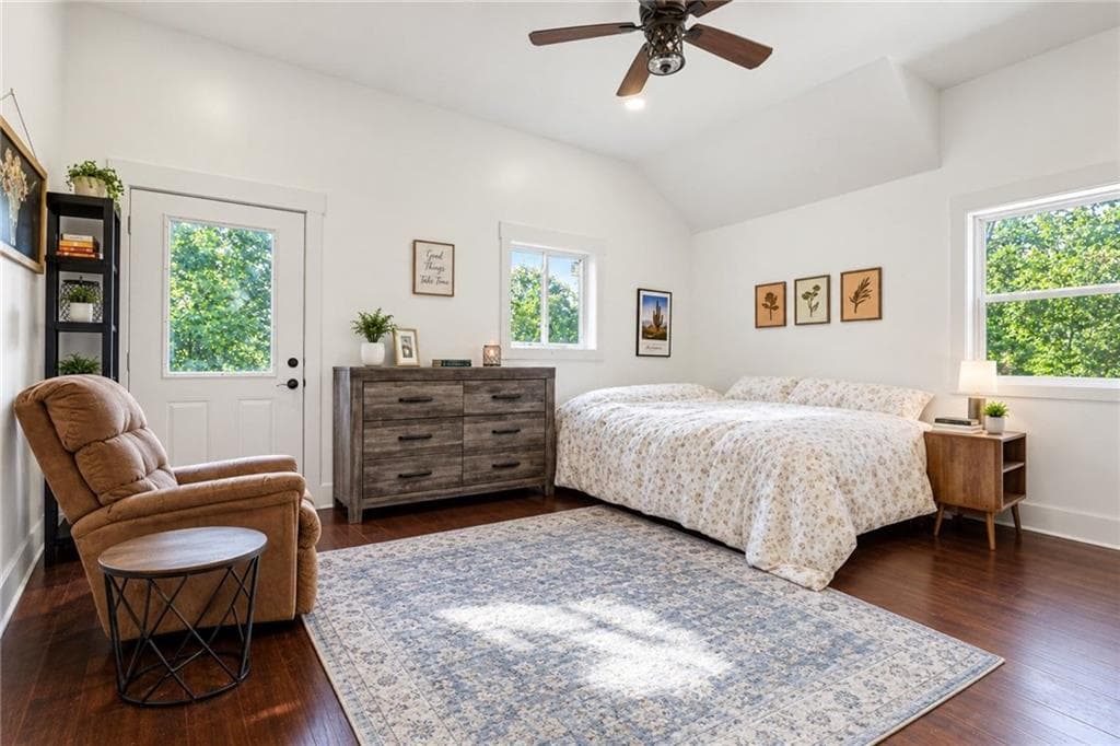2 bedroom, 3 bathroom, 2,476 sq ft single family residence for sale at 300 Pine Drive, Dahlonega, GA 30533 — photo 10