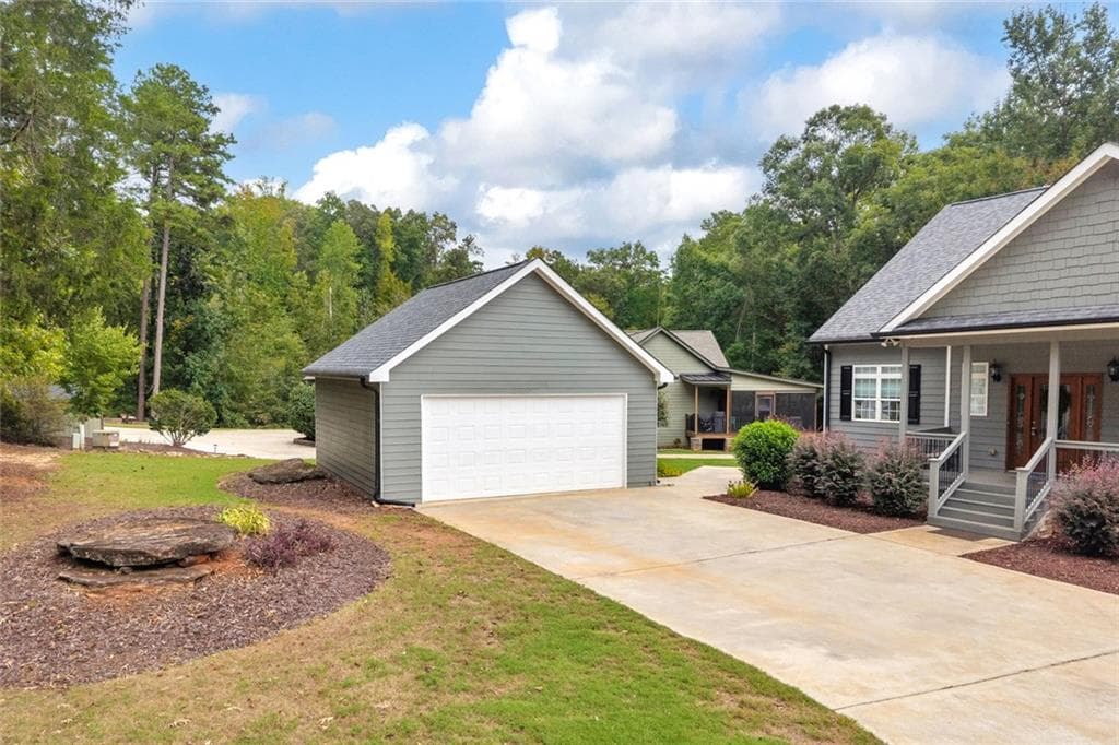 4 bedroom, 4 bathroom, 3,474 sq ft single family residence for sale at 2716 Holcomb Drive, Martin, GA 30557 — photo 7