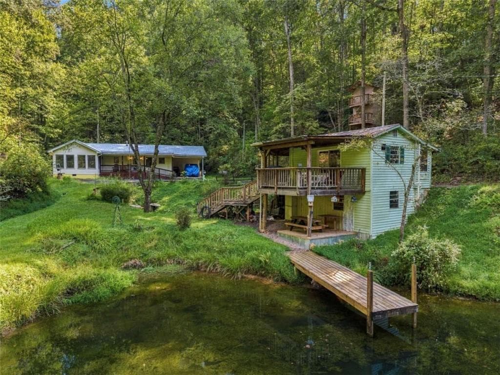 2 bedroom, 2 bathroom, 1,652 sq ft single family residence for sale at 250 Mccollum Road, Ellijay, GA 30540 — photo 2