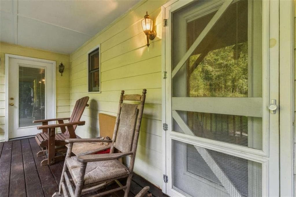 2 bedroom, 2 bathroom, 1,652 sq ft single family residence for sale at 250 Mccollum Road, Ellijay, GA 30540 — photo 6