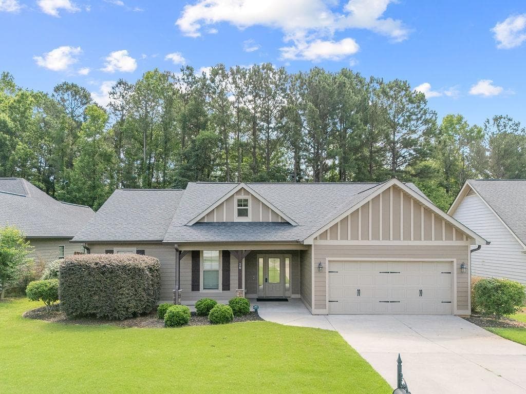 3 bedroom, 2 bathroom, 1,634 sq ft single family residence for sale at 16 Round Rock Circle, Rome, GA 30161 — photo 1 of 41