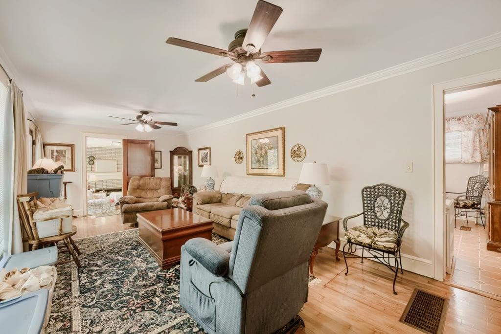 2 bedroom, 2 bathroom, 1,470 sq ft single family residence for sale at 615 Spring Street, Villa Rica, GA 30180 — photo 7