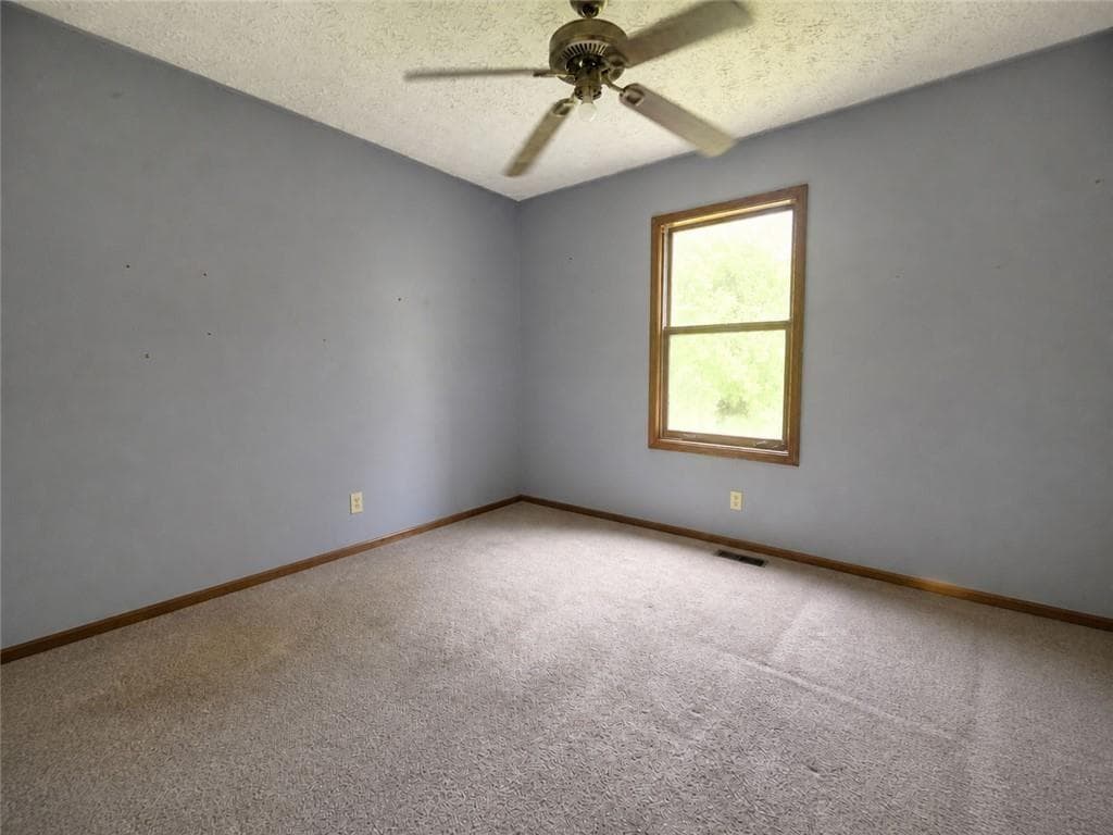 3 bedroom, 2 bathroom, 1,104 sq ft single family residence under contract at 133 Emily Drive, Dallas, GA 30157 — photo 7