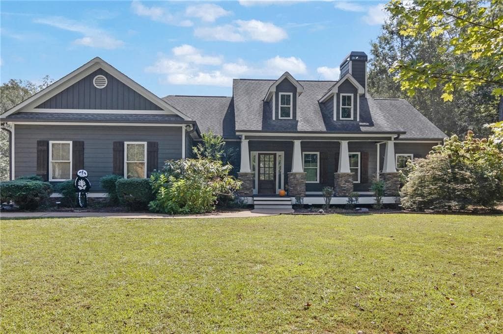 4 bedroom, 3 bathroom, 3,013 sq ft single family residence for sale at 1220 Lester Road, Douglasville, GA 30134
