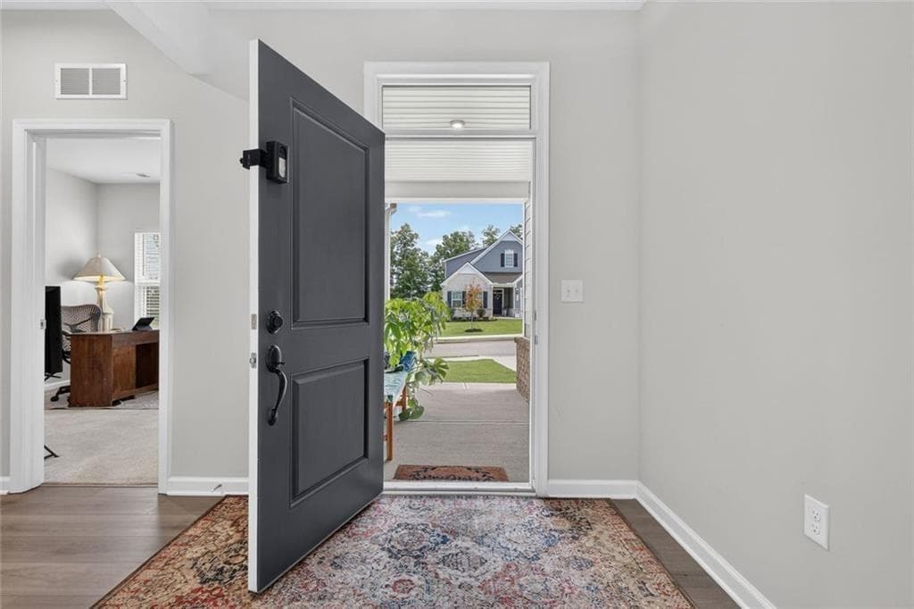 3 bedroom, 2 bathroom, 2,114 sq ft single family residence for sale at 1173 Burlington Court, Mcdonough, GA 30253 — photo 4
