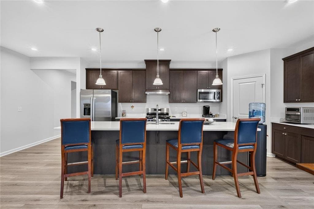 3 bedroom, 2 bathroom, 2,114 sq ft single family residence for sale at 1173 Burlington Court, Mcdonough, GA 30253 — photo 6