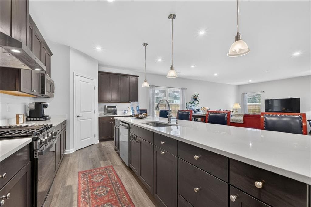 3 bedroom, 2 bathroom, 2,114 sq ft single family residence for sale at 1173 Burlington Court, Mcdonough, GA 30253 — photo 8