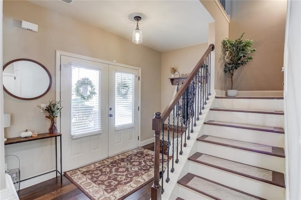 4 bedroom, 3 bathroom, 2,821 sq ft single family residence for sale at 5601 Creek Dale, Buford, GA 30518 — photo 4