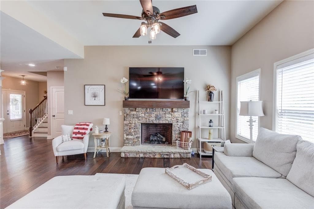 4 bedroom, 3 bathroom, 2,821 sq ft single family residence for sale at 5601 Creek Dale, Buford, GA 30518 — photo 8