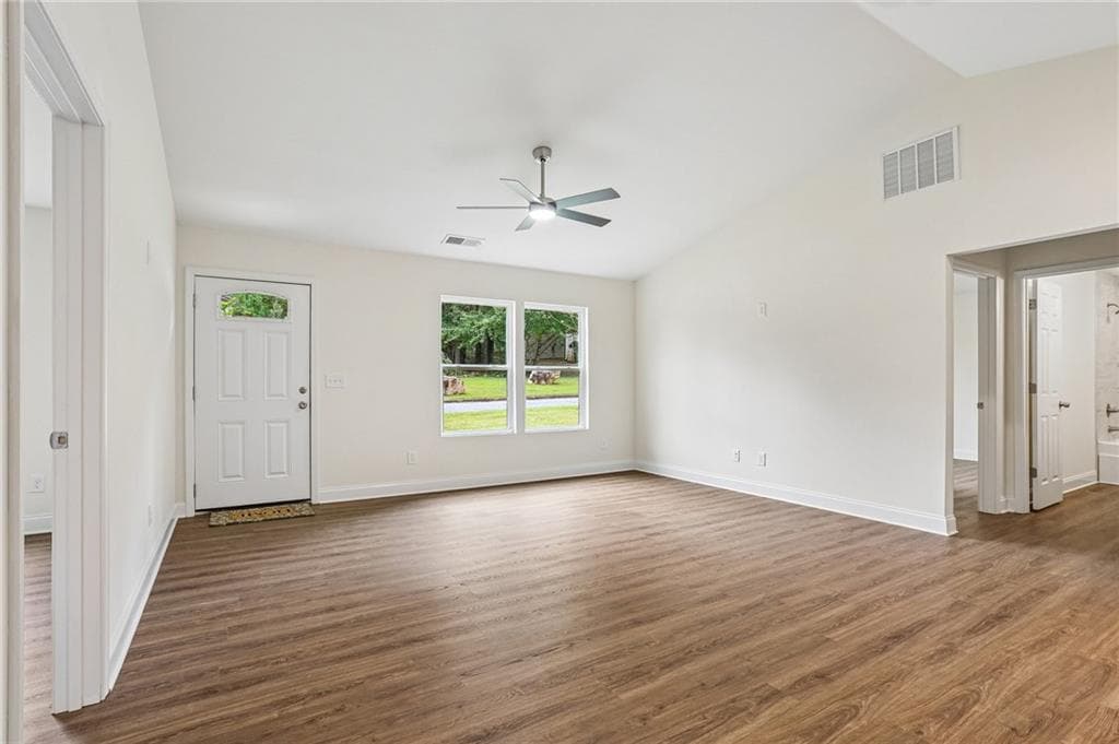 3 bedroom, 2 bathroom, 1,185 sq ft single family residence for sale at 179 Ambrose Drive, Jasper, GA 30143 — photo 3