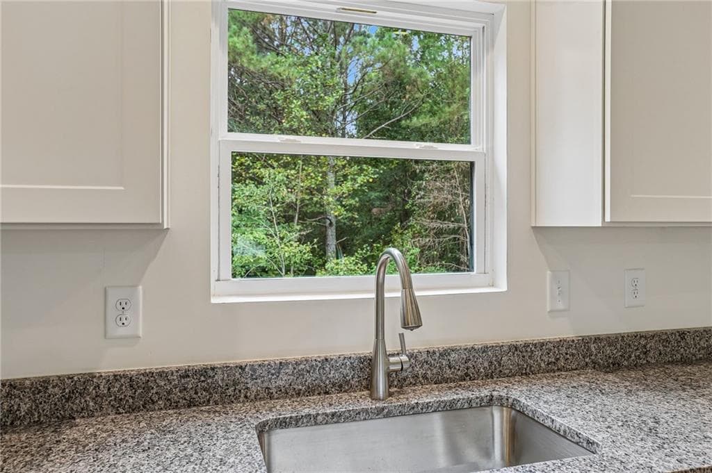 3 bedroom, 2 bathroom, 1,185 sq ft single family residence for sale at 179 Ambrose Drive, Jasper, GA 30143 — photo 8
