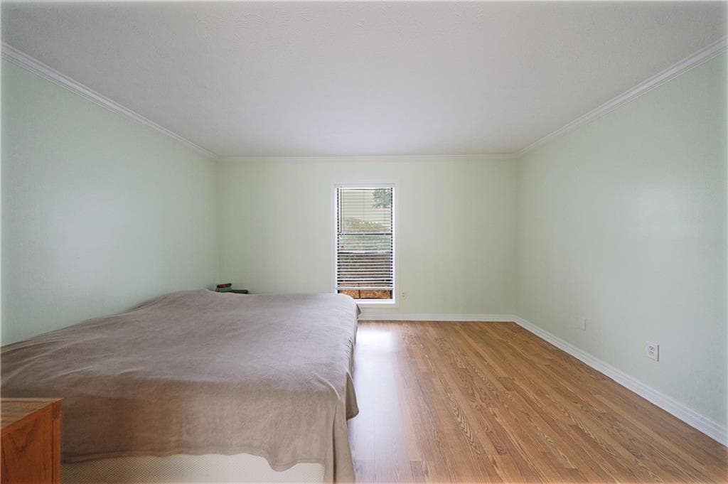 1 bedroom, 1 bathroom, 859 sq ft condominium for sale at 303 Summit North Drive, Atlanta, GA 30324 — photo 2