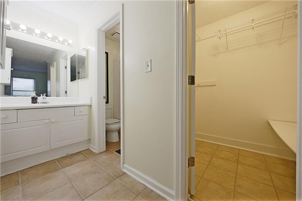 1 bedroom, 1 bathroom, 859 sq ft condominium for sale at 303 Summit North Drive, Atlanta, GA 30324 — photo 6