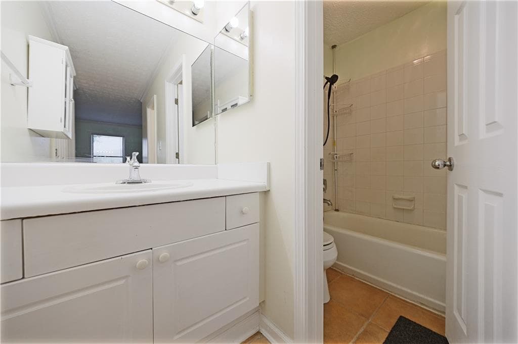 1 bedroom, 1 bathroom, 859 sq ft condominium for sale at 303 Summit North Drive, Atlanta, GA 30324 — photo 7