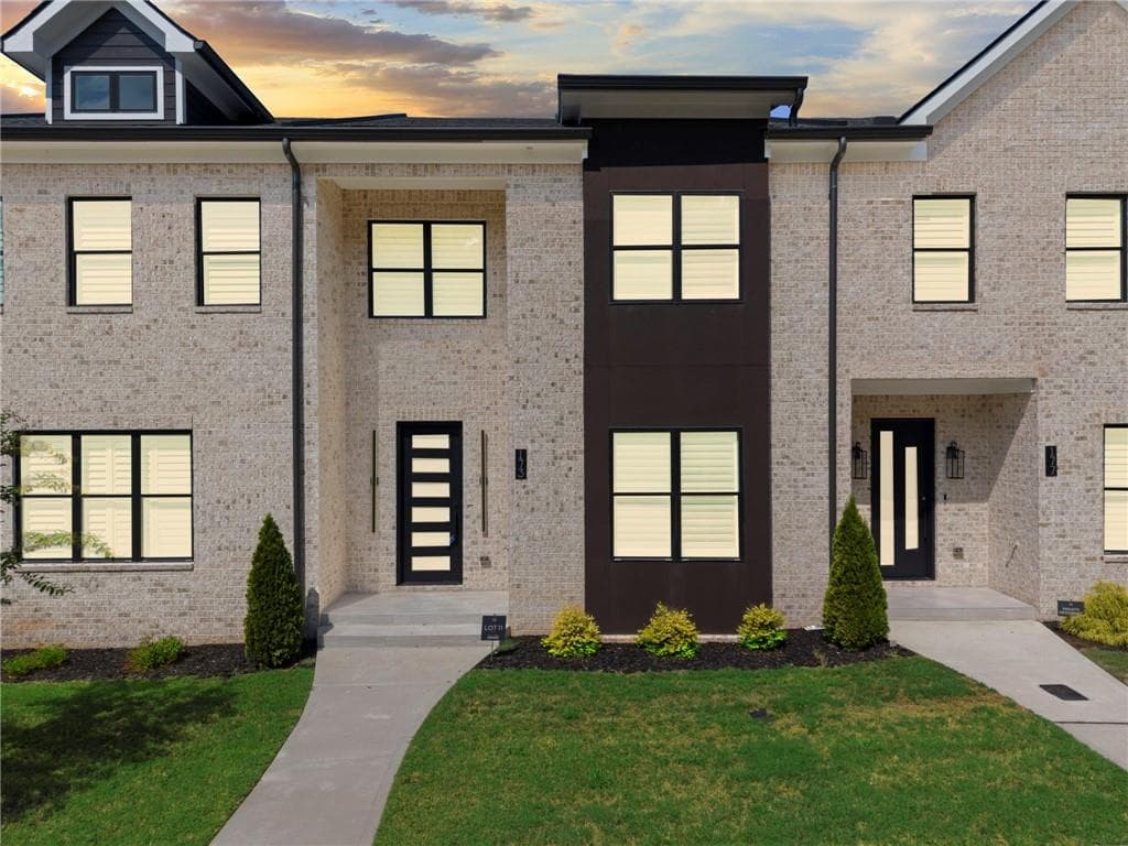 4 bedroom, 3 bathroom, 1,748 sq ft townhouse for rent at 173 Brush Creek Court, Stockbridge, GA 30281 for $2,995 a month