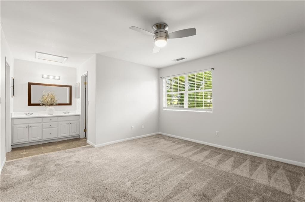 2 bedroom, 2 bathroom, 1,162 sq ft condominium for sale at 573 Picketts Bend Court, Marietta, GA 30008 — photo 10