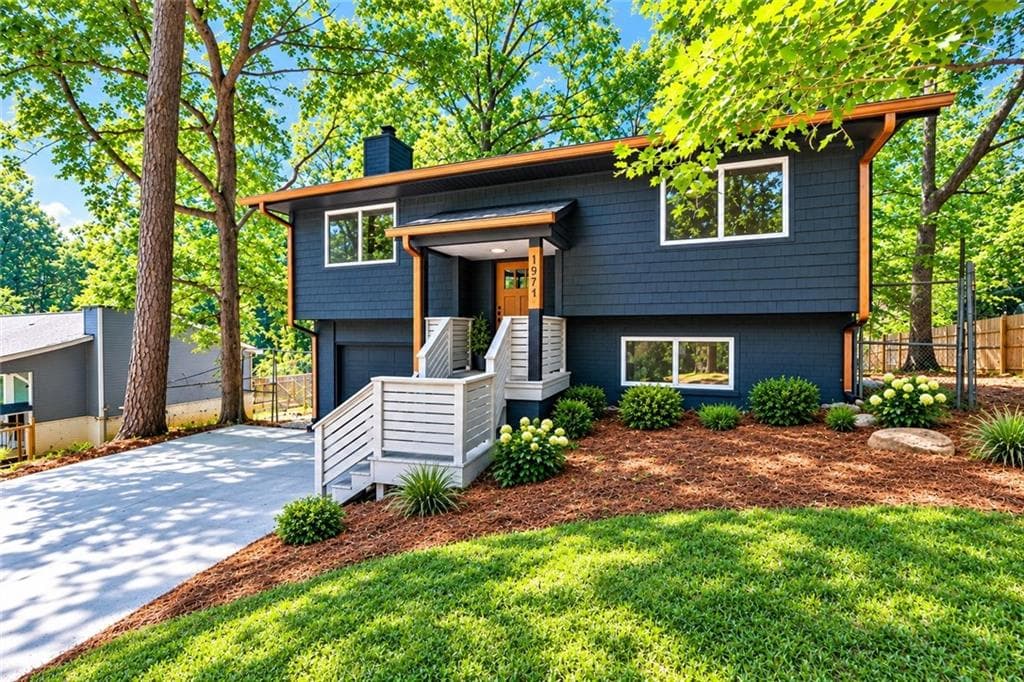 4 bedroom, 2 bathroom, 1,376 sq ft single family residence for sale at 1971 Pair Rd SW, Marietta, GA 30008