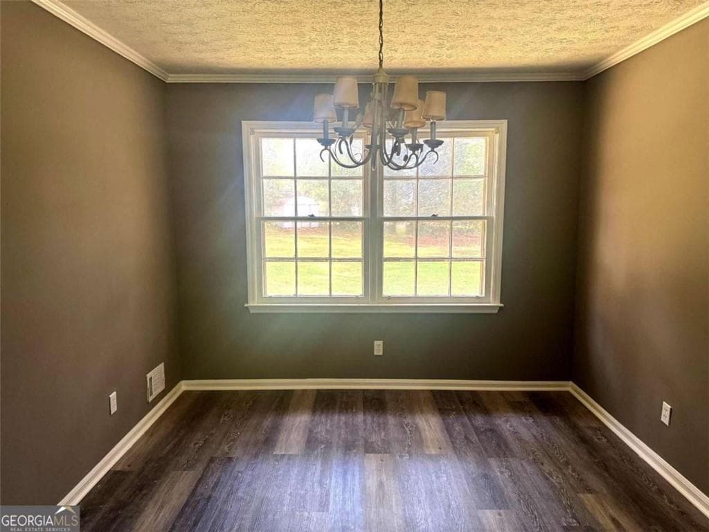 4 bedroom, 3 bathroom, 1,898 sq ft single family residence for sale at 2910 Stanton Rd SE, Conyers, GA 30094 — photo 4