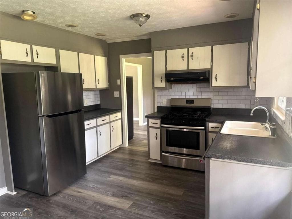 4 bedroom, 3 bathroom, 1,898 sq ft single family residence for sale at 2910 Stanton Rd SE, Conyers, GA 30094 — photo 8