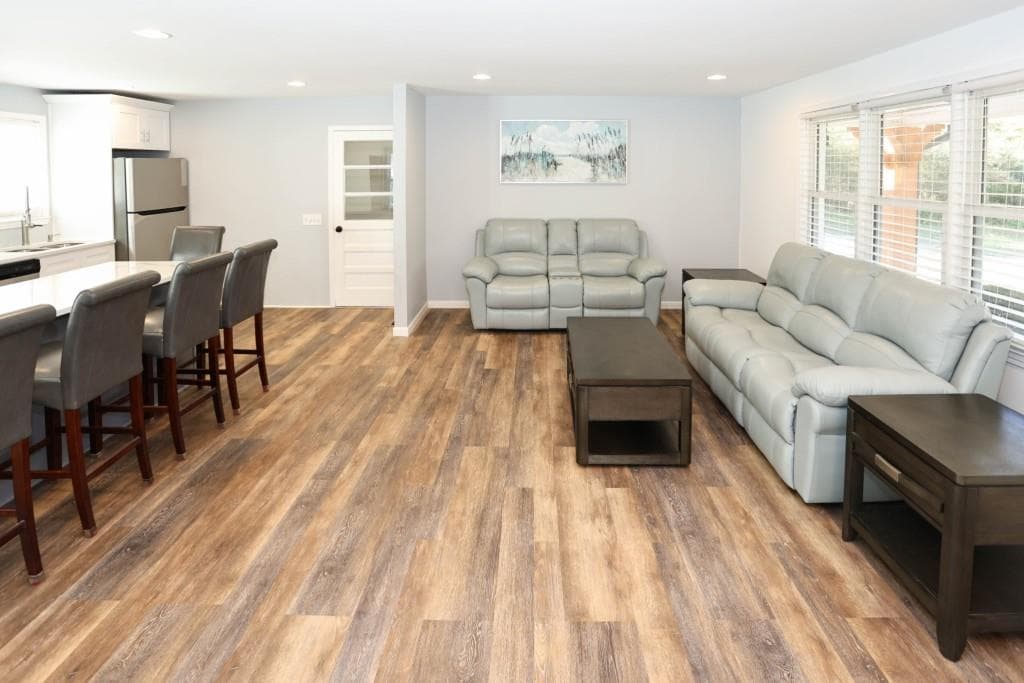 3 bedroom, 2 bathroom, 1,550 sq ft single family residence for rent at 6157 Orville Drive MAIN, Flowery Branch, GA 30542 for $2,000 a month — photo 4