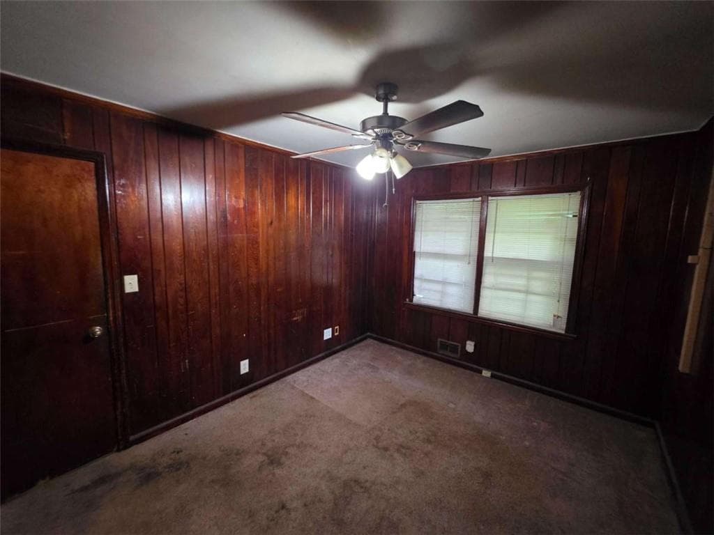 2 bedroom, 1 bathroom, 1,201 sq ft single family residence under contract at 2461 Baywood Drive, Atlanta, GA 30315 — photo 2