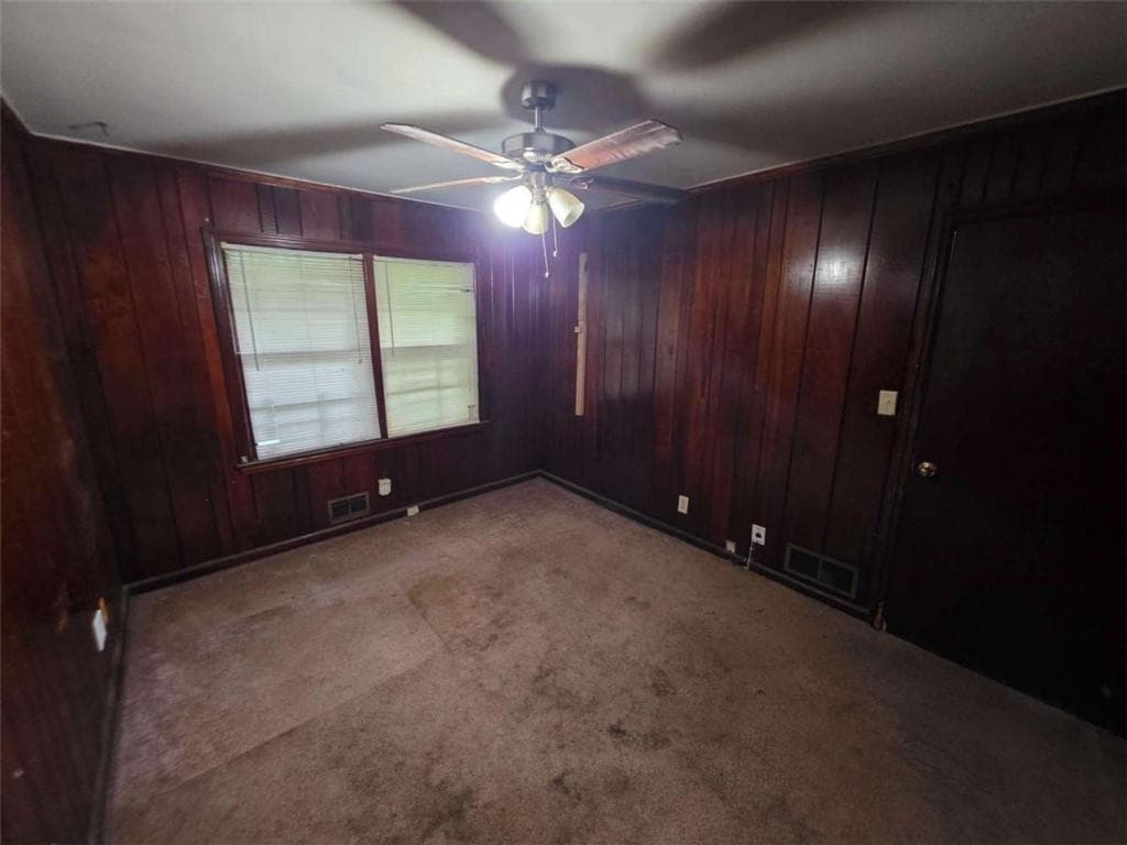 2 bedroom, 1 bathroom, 1,201 sq ft single family residence under contract at 2461 Baywood Drive, Atlanta, GA 30315 — photo 3