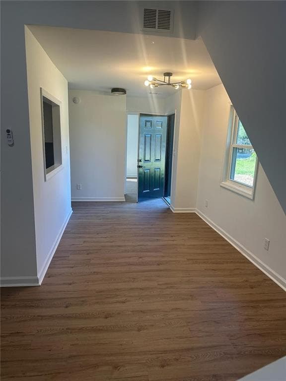 2 bedroom, 3 bathroom, 2,012 sq ft duplex for rent at 122 Jennifer Lane 120, Marietta, GA 30060 for $1,899 a month — photo 6