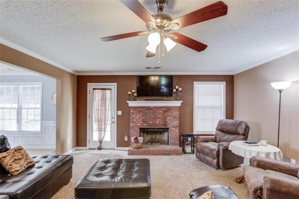 3 bedroom, 2 bathroom, 2,074 sq ft single family residence for sale at 720 Overlook Drive, Winder, GA 30680 — photo 6
