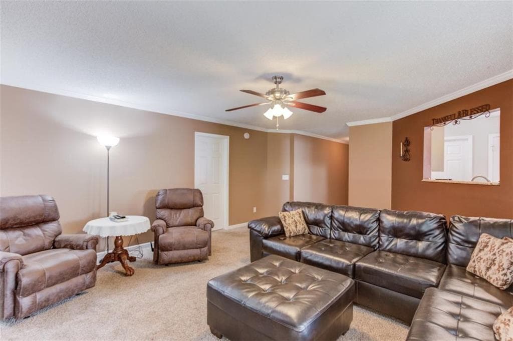3 bedroom, 2 bathroom, 2,074 sq ft single family residence for sale at 720 Overlook Drive, Winder, GA 30680 — photo 8