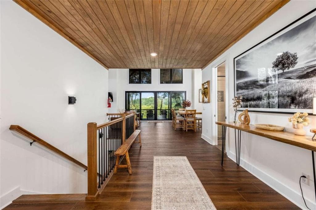 4 bedroom, 3 bathroom, 3,920 sq ft single family residence for sale at 135 Hannah Way, Ellijay, GA 30540 — photo 3