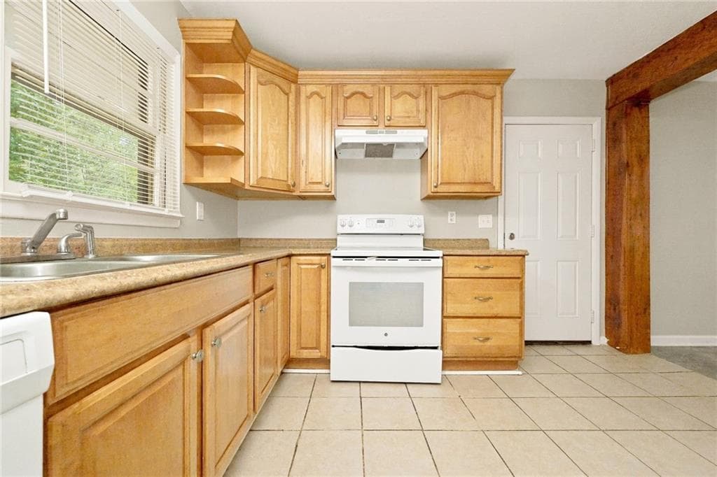 3 bedroom, 2 bathroom, 1,100 sq ft single family residence for rent at 3945 Camellia Trail, Conley, GA 30288 for $1,535 a month — photo 3