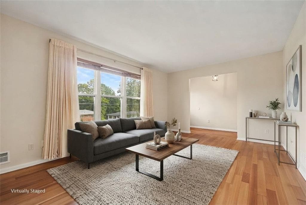 4 bedroom, 2 bathroom, 2,284 sq ft single family residence for sale at 2959 Edna Lane, Decatur, GA 30032 — photo 4