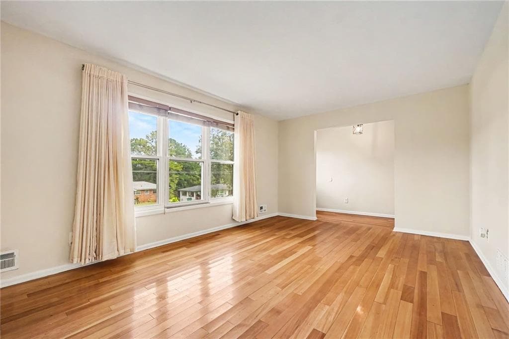 4 bedroom, 2 bathroom, 2,284 sq ft single family residence for sale at 2959 Edna Lane, Decatur, GA 30032 — photo 5