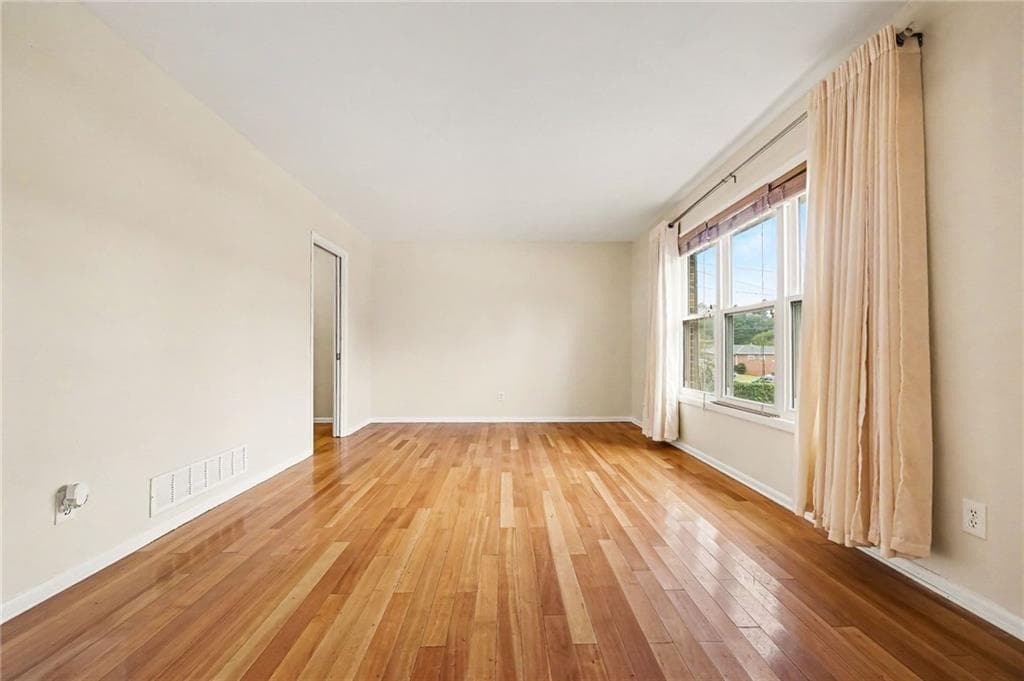 4 bedroom, 2 bathroom, 2,284 sq ft single family residence for sale at 2959 Edna Lane, Decatur, GA 30032 — photo 6