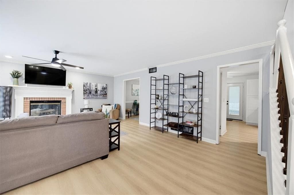 3 bedroom, 3 bathroom, 2,239 sq ft single family residence for sale at 2902 Katy Lane, Marietta, GA 30064 — photo 9