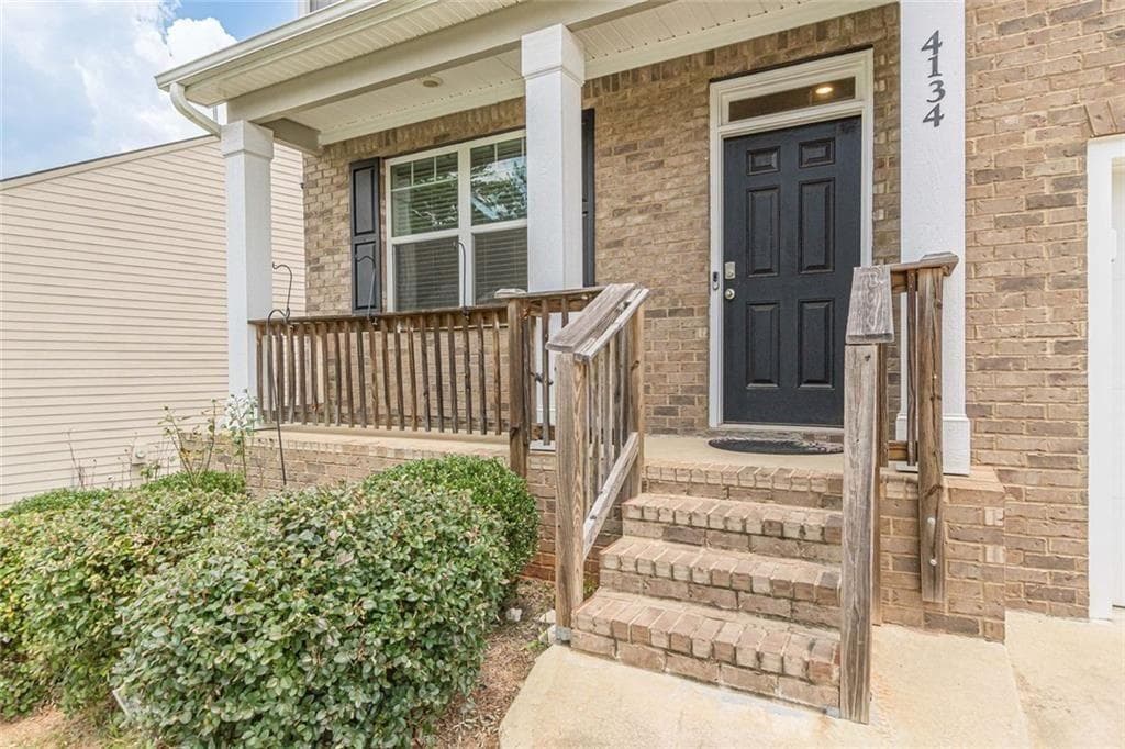 5 bedroom, 5 bathroom, 4,054 sq ft single family residence for sale at 4134 Eliza Drive, Lithonia, GA 30038 — photo 3