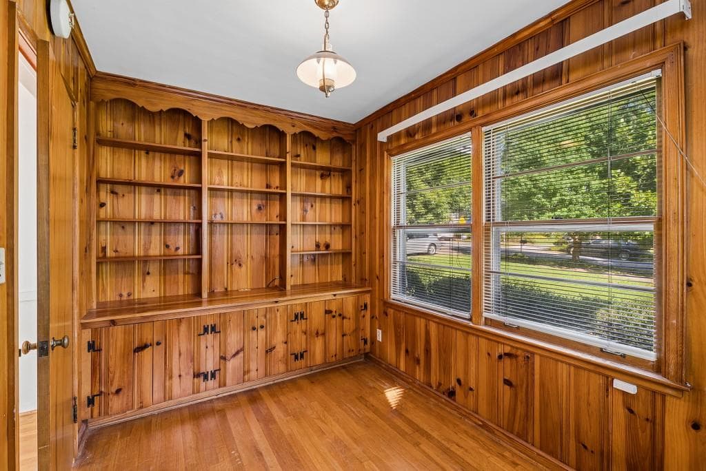 3 bedroom, 3 bathroom, 2,152 sq ft single family residence for sale at 1343 Emory Road, Atlanta, GA 30306 — photo 4