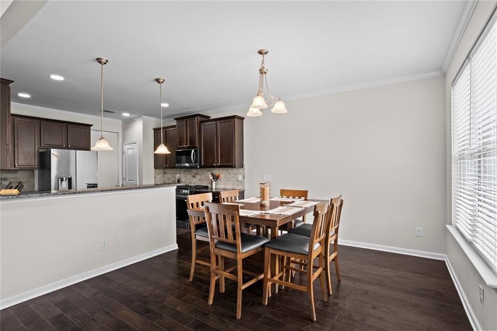 5 bedroom, 3 bathroom, 2,800 sq ft single family residence for sale at 2430 Overlook Avenue, Lithonia, GA 30058 — photo 9
