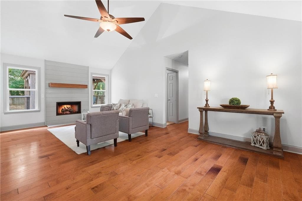 3 bedroom, 2 bathroom, 1,350 sq ft single family residence for sale at 1960 Buice Court, Cumming, GA 30028 — photo 3