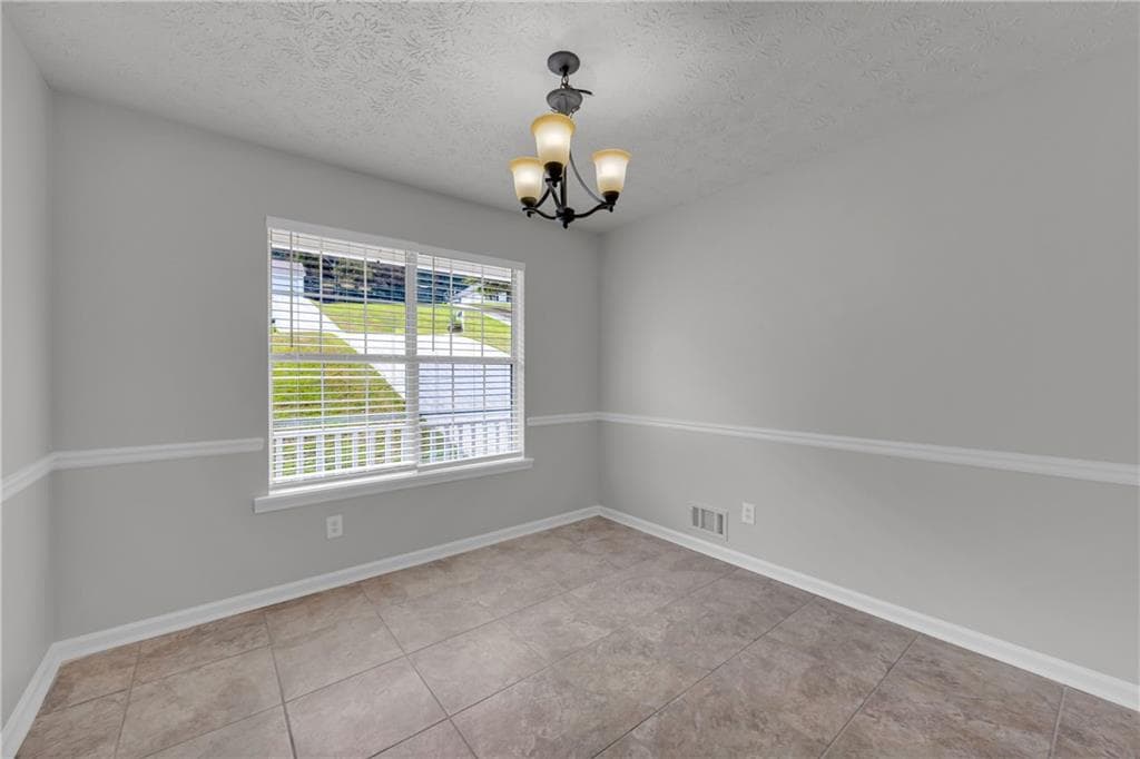 4 bedroom, 3 bathroom, 2,298 sq ft single family residence for sale at 1450 Timber Walk Drive, Loganville, GA 30052 — photo 8
