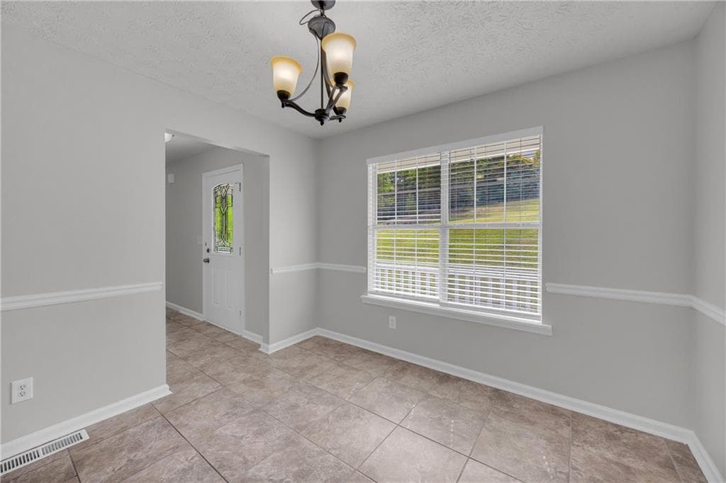 4 bedroom, 3 bathroom, 2,298 sq ft single family residence for sale at 1450 Timber Walk Drive, Loganville, GA 30052 — photo 9