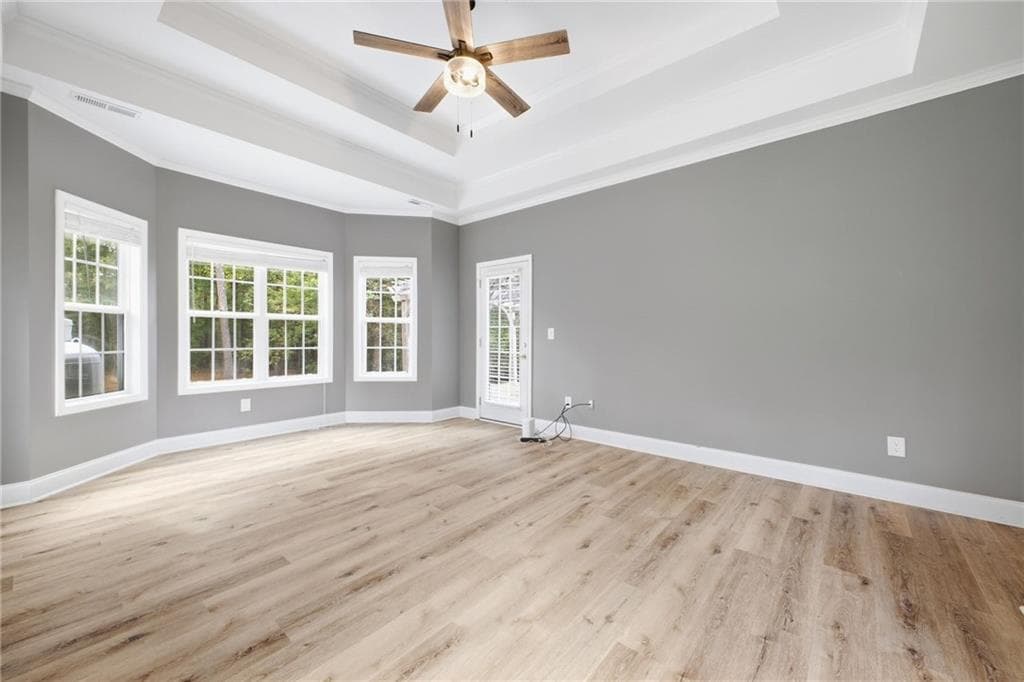 4 bedroom, 3 bathroom, 2,422 sq ft single family residence for sale at 10 Susanne Court, Rome, GA 30165 — photo 3