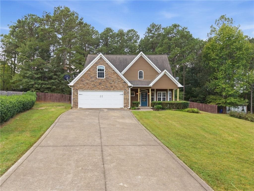 4 bedroom, 3 bathroom, 2,422 sq ft single family residence for sale at 10 Susanne Court, Rome, GA 30165 — photo 5